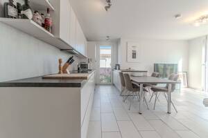 TRUDERING / Moderne 4-Zimmer-Wohnung mit hochwertiger Ausstattung, Westbalkon und zwei Bädern – 81829 München – Vorschaubild 3