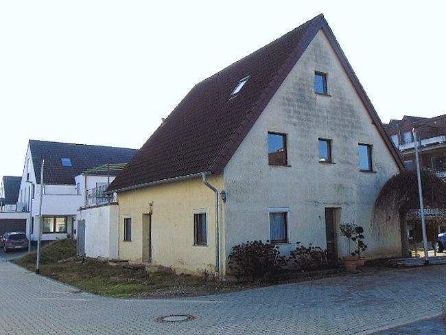 Platz für Visionen: Ihr Modernisierungs- oder Sanierungprojekt auf einem Filetgrundstück! – Bedburg – Vorschaubild 2
