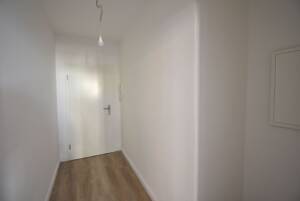 ERSTBEZUG nach Sanierung! Modernes Apartment in zentraler Lage zu vermieten – 40227 Düsseldorf – Vorschaubild 2