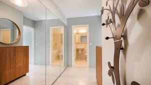 Stilvoll wohnen in Nymphenburg - Hochwertig möbliertes Apartment incl. Tiefgaragenstellplatz – 80639 München – Vorschaubild 9