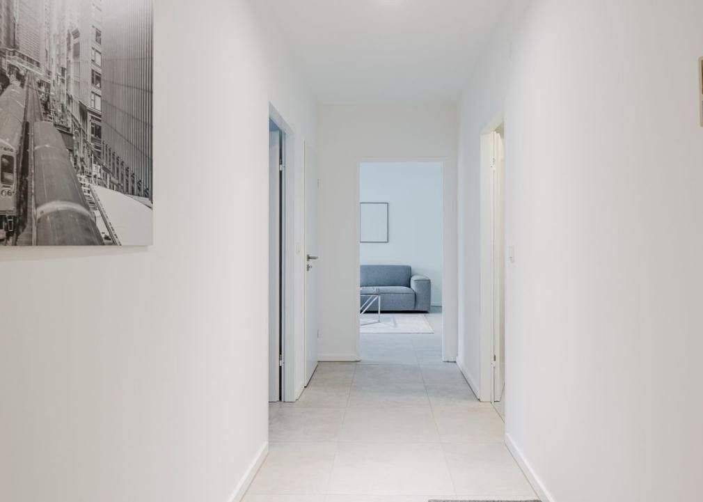Sanierte City-Wohnung in begehrter Wohnlage nahe Steinplatz – mit separatem Tiefgaragenstellplatz bei Bedarf – Berlin – Vorschaubild 4