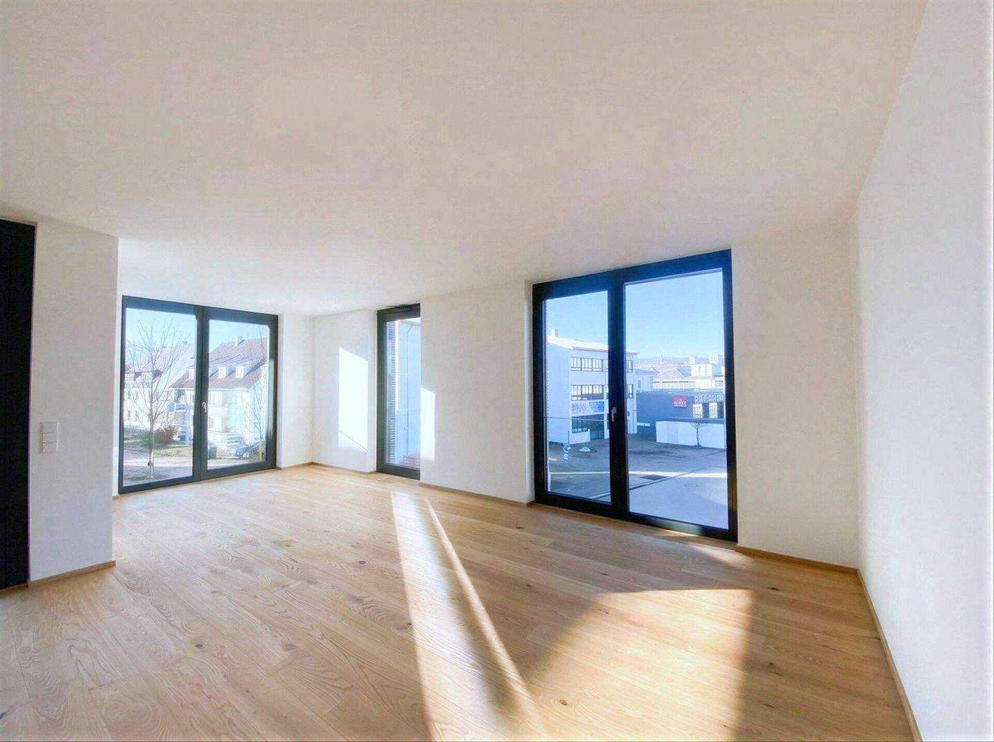 OPUS - Elegante 4-Zimmer-Wohnung in Top-Lage mit Weitblick! – Ulm – Bild 1 von 9