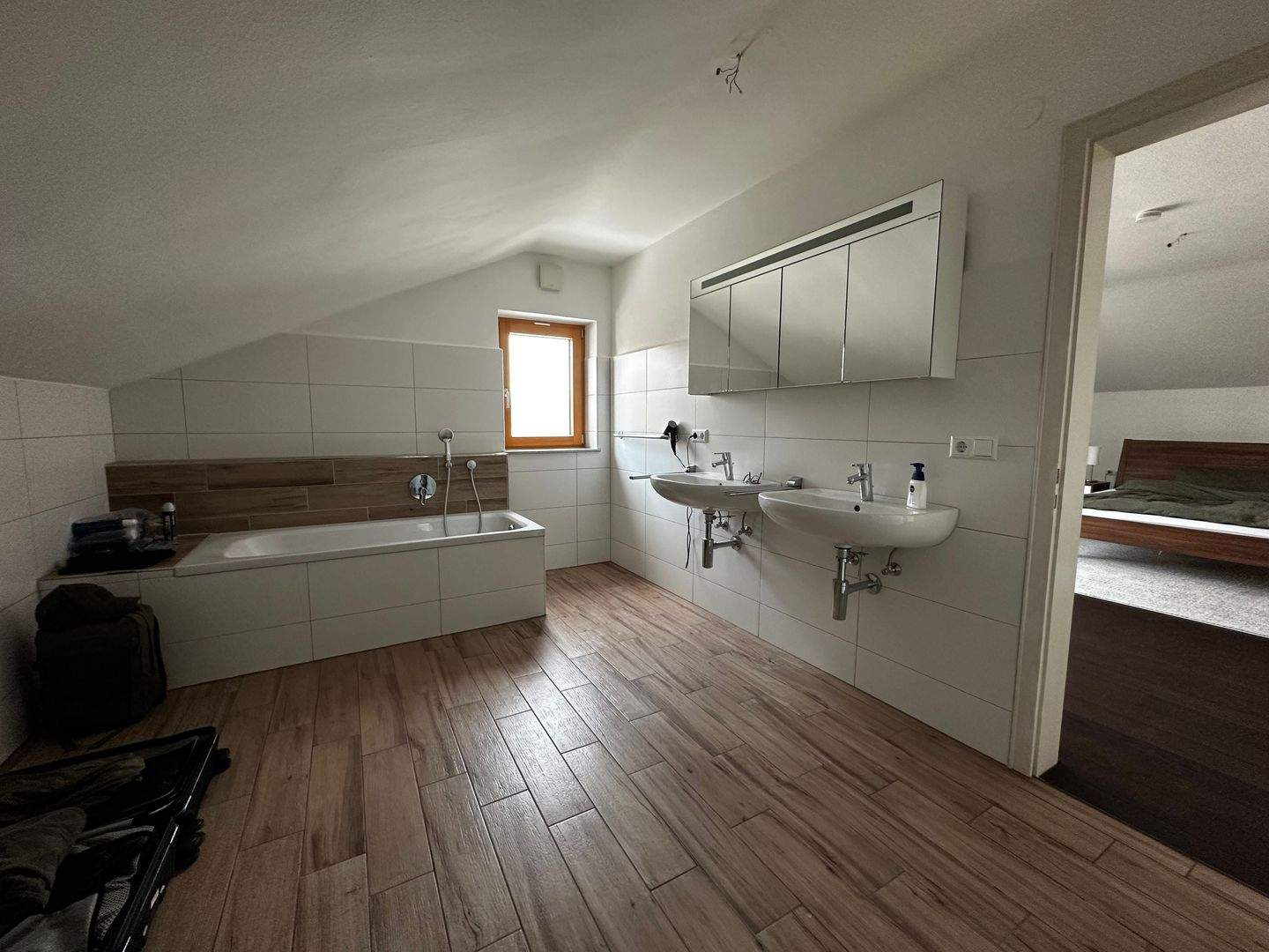 Am Ende der Straße steht ein Haus am See! Exklusives Einfamilienhaus mit Seeblick in Lautrach – Lautrach – Vorschaubild 5