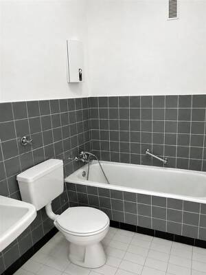 ***Schöne Wohnung in Oberhausen Schmachtendorf zu vermieten*** – 46147 Oberhausen – Vorschaubild 5