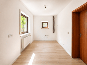Ruhig gelegene Doppelhaushälfte mit Kamin, Wintergarten & Gartenidylle – 81247 München – Vorschaubild 5