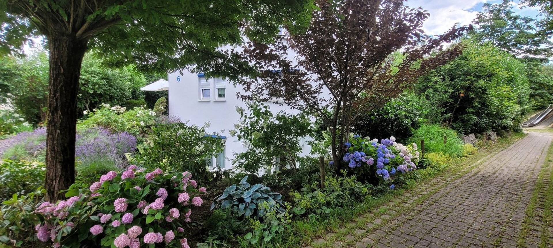 Haus in 79798 Jestetten mit 223,22 m² kaufen