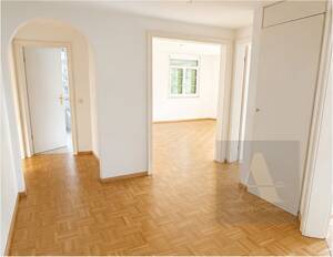 Attraktive 3-Zimmerwohnung mit Wintergarten und großzügigem Gartenanteil in bester Günterstaler Lage – 79100 Freiburg im Breisgau – Vorschaubild 4