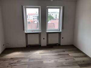 3,5 Zimmer-Wohnung mit sonnigem Balkon, EBK, in ruhiger Lage – 89231 Neu-Ulm – Vorschaubild 6