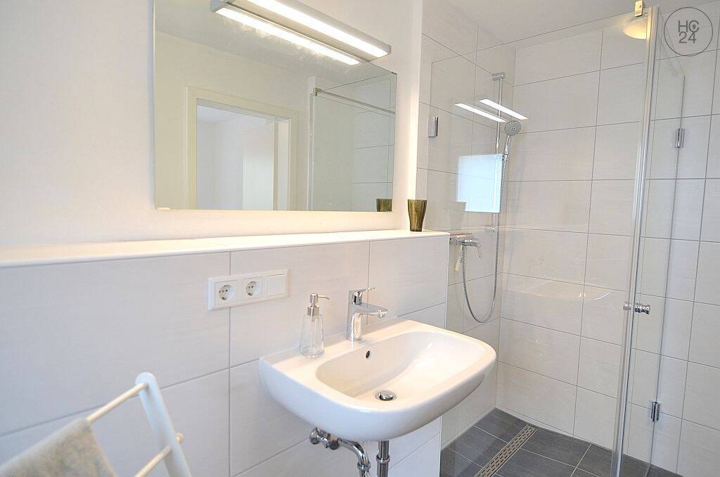 Stilvolle, modern möblierte 2-Zimmer-Wohnung mit W-LAN in Burgfarrnbach bei Nürnberg – Fürth – Vorschaubild 4