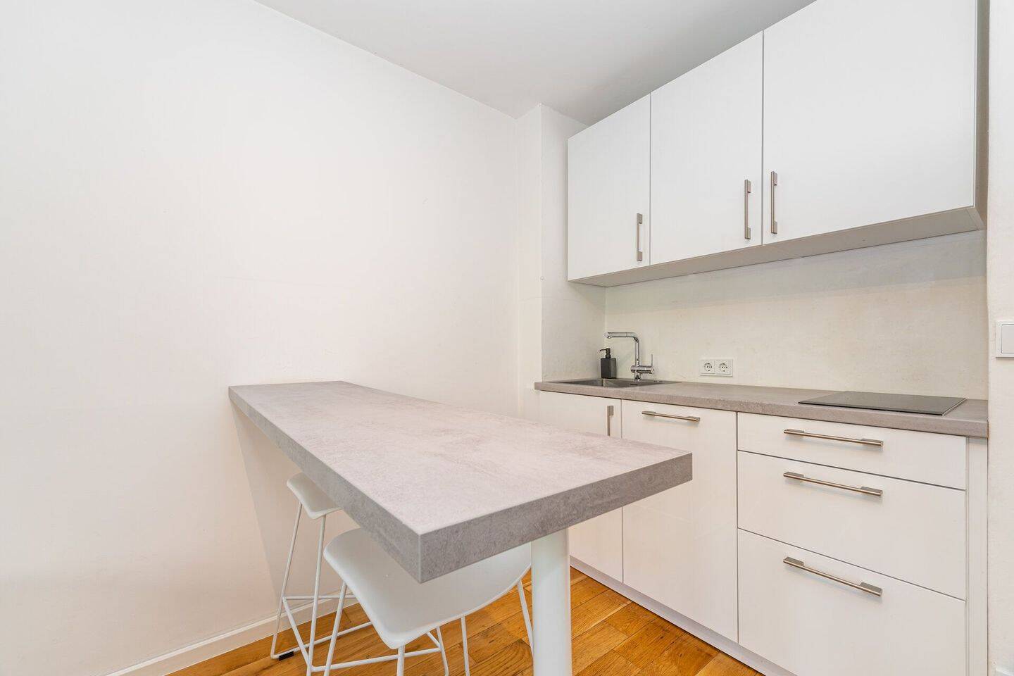 Sofort einziehen. Sofort vermieten. Sofort Rendite! Möbliertes Nockherberg-Apartment – München – Vorschaubild 3