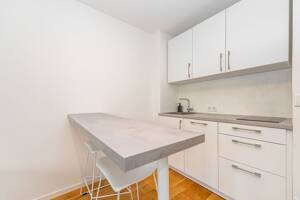 Sofort einziehen. Sofort vermieten. Sofort Rendite! Möbliertes Nockherberg-Apartment – 81541 München – Vorschaubild 3