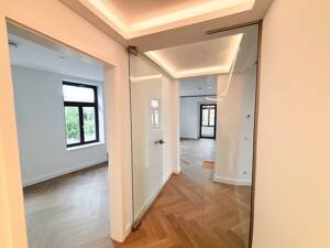Stilvoll! + Erstbezug + Parkett + Fußbodenheizung + Tageslichtbad mit Wanne & Dusche + LED-Licht – 4177 Leipzig – Vorschaubild 9