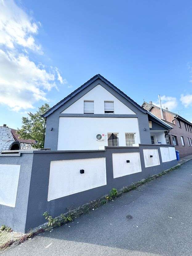 Traumhaftes Einfamilienhaus auf 2 Etagen und großer Terrasse – Salzgitter – Vorschaubild 2