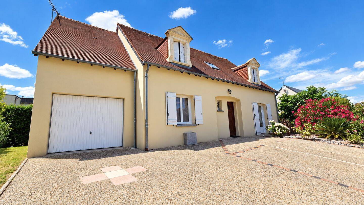 Maison 7 pièces 151 m² · à La Ville-aux-Dames · 151 m² · 419 900 €