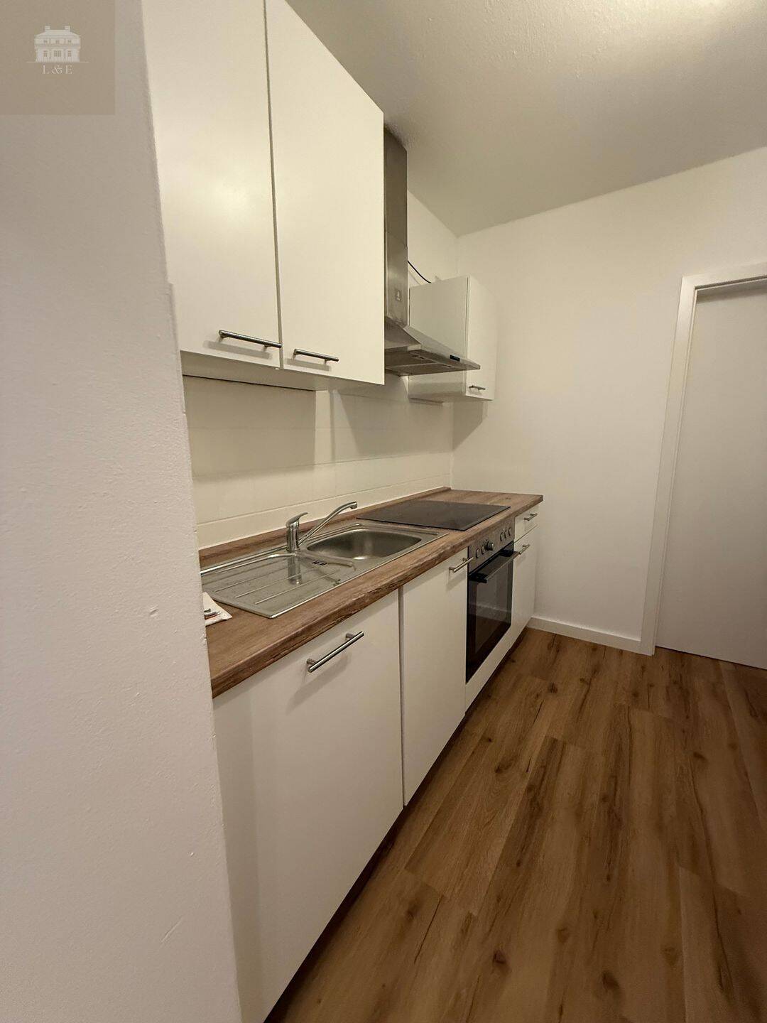 (ab sofort) (3er WG) voll möbliertes WG Zimmer Zollernstraße / ALLin Miete – Augsburg – Vorschaubild 6
