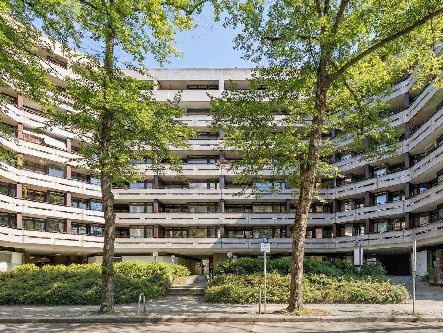 Studioapartment mit Stellplatz in bester City-Lage West für Architekturliebhaber