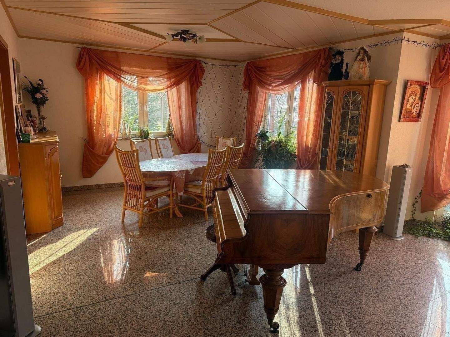 Großzügiges EFH mit Garten, Sauna, Doppelgarage und Ausbauoptionen – Sofort bezugsbereit! – Nienburg (Weser) – Vorschaubild 3