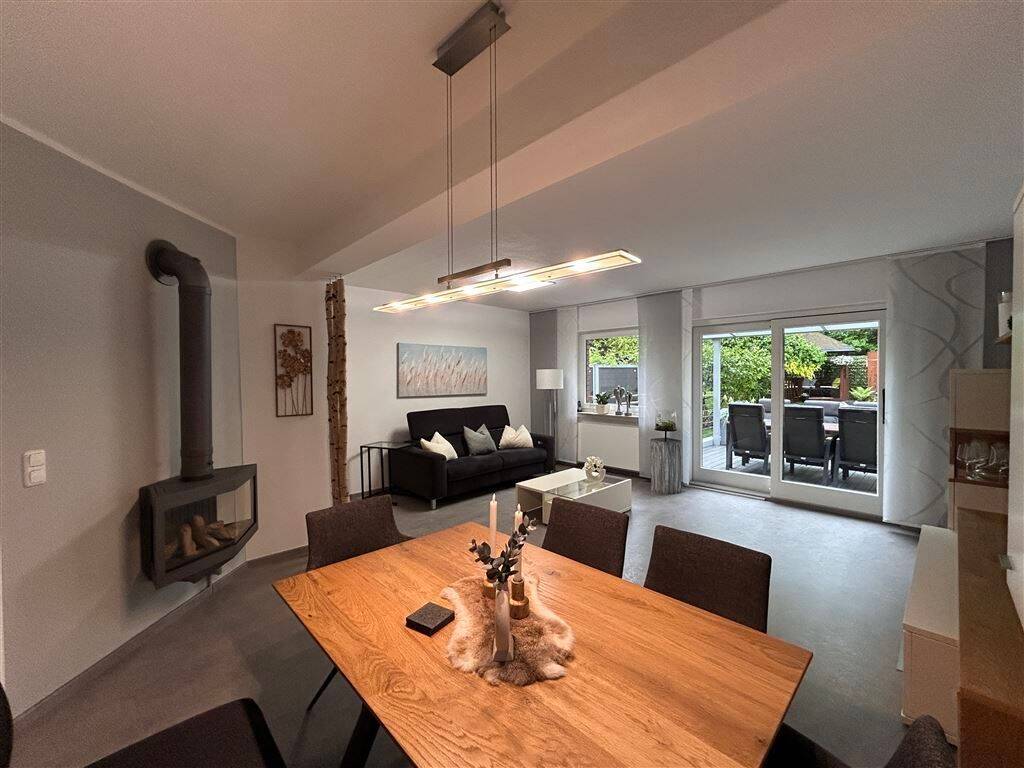 Exklusiv modernisierte Doppelhaushälfte mit Wellnessbereich - hochwertiges Wohnen in Gelsenkirchen – Gelsenkirchen – Vorschaubild 9