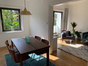 Harvestehude - Stilvoll möblierte helle 2,5 Zimmer Wohnung mit zwei Balkonen in der Parkallee – 20144 Hamburg – Vorschaubild 5
