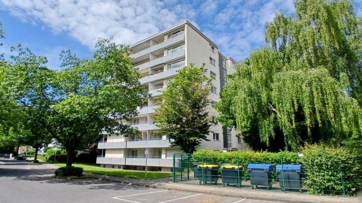 Attraktive Dreizimmerwohnung mit Aufzug und zwei Balkonen – 52078 Aachen – Bild 1 von 9