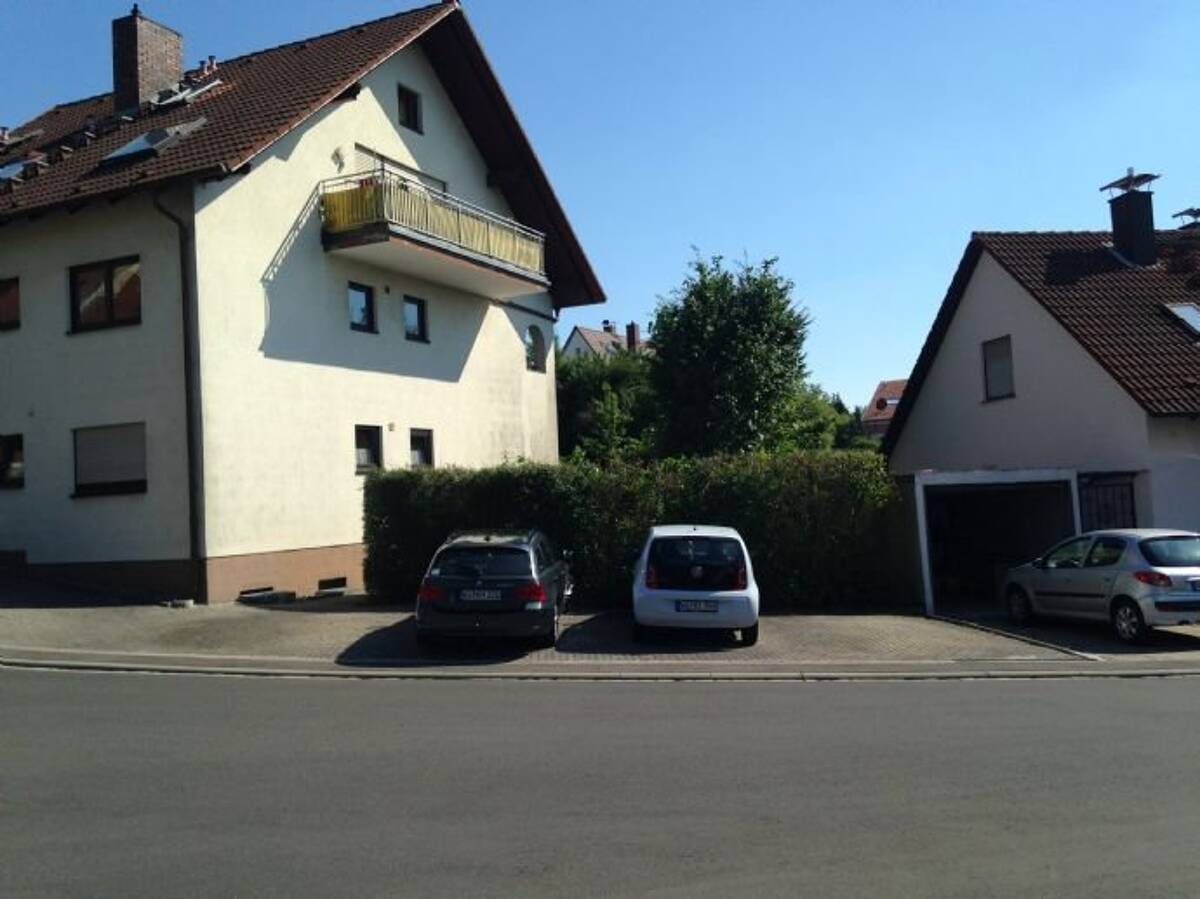 exlusive Dachgeschosswohnung mit Schlafebene und großem süd-west Balkon – 97078 Würzburg – Bild 1 von 9