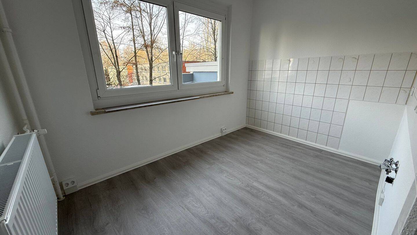 Raumwunder mit großen Südbalkon - Viel Platz für ALLE!! – Chemnitz – Vorschaubild 8