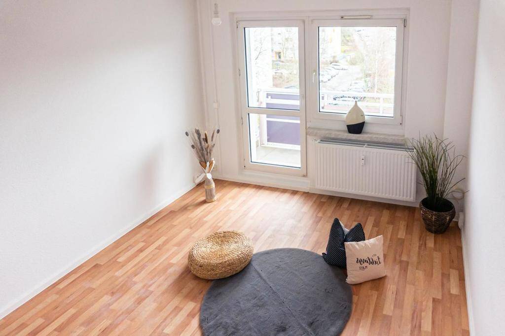 NEU sanierte Balkonwohnung am Johanniskarree