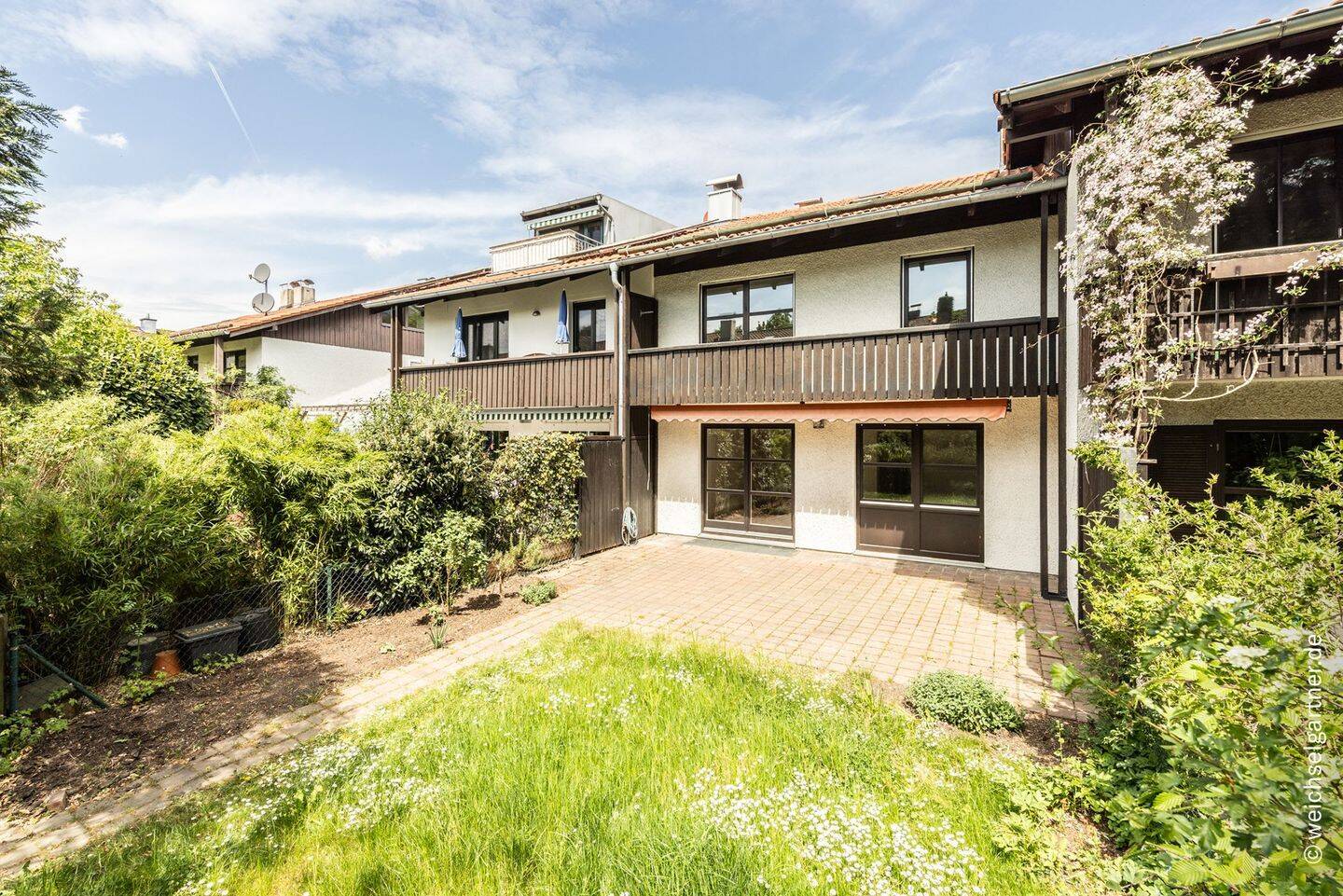 Ruhig und grün gelegen: Großzügiges Einfamilien-Reihenhaus mit wunderbarem Südgarten – München – Vorschaubild 3
