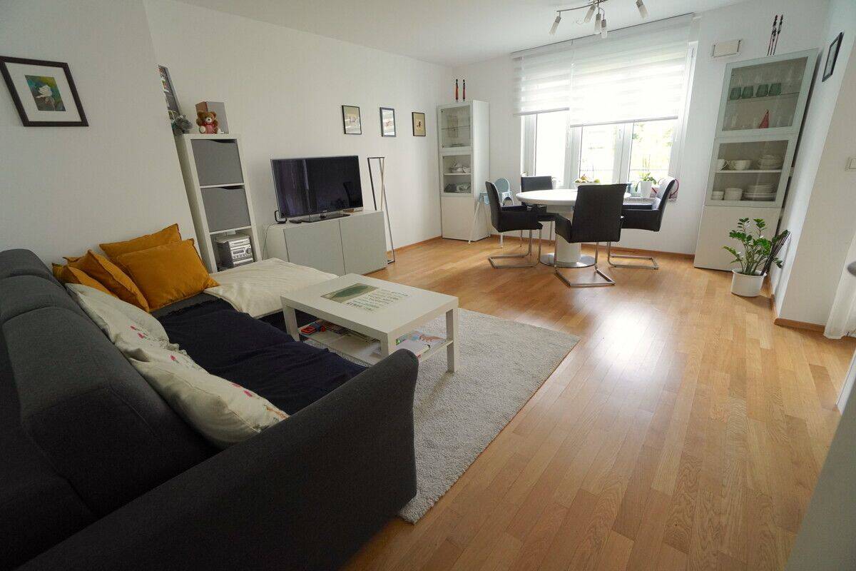 Für die kleine Familie oder Paare - schick wohnen mit perfekter Infrastruktur! – 81549 München – Bild 1 von 9