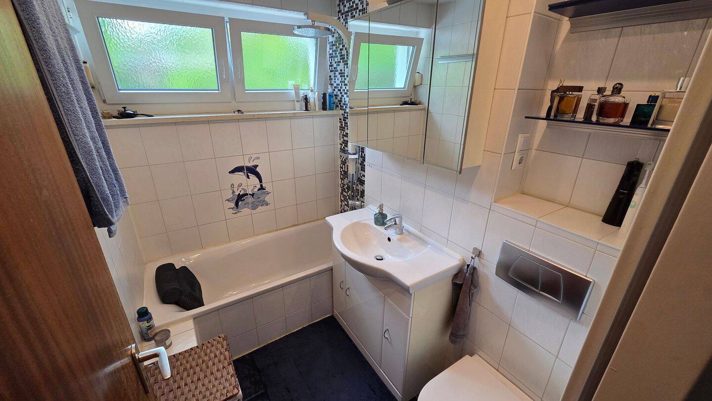 Charmante 3-Zimmerwohnung im Hochparterre mit Westbalkon in beliebter Lage von München-Moosach – München – Vorschaubild 9