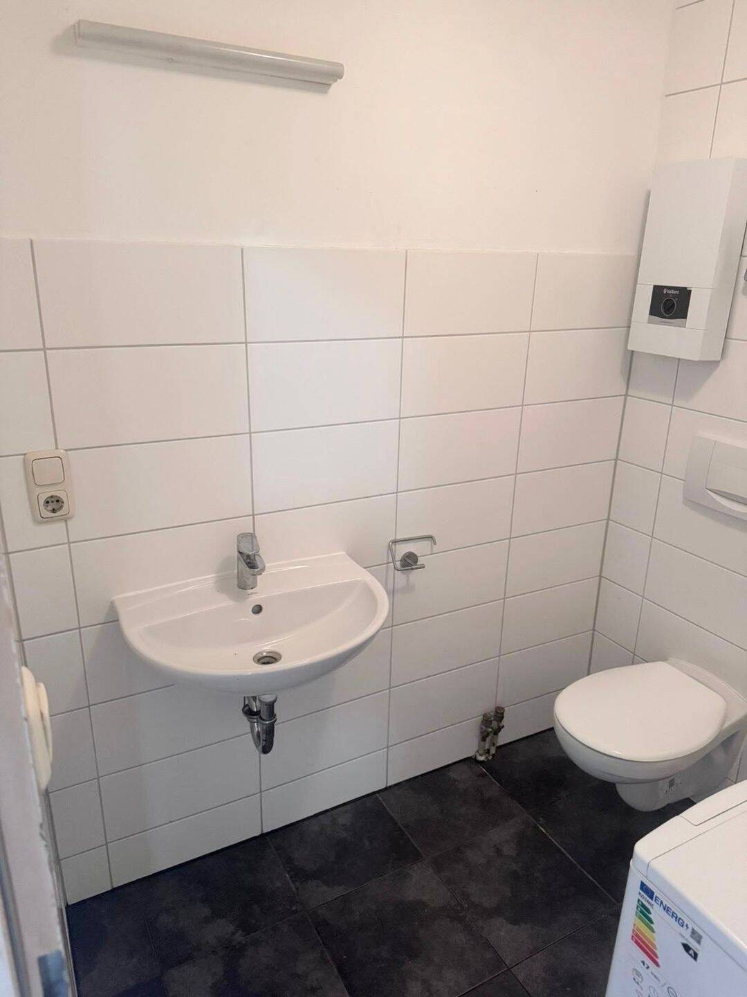 St. Peter ! Nestchen unterm Dach, 1-Zimmer-App., 19 m², Laminat, ohne Balkon, 4.OG ohne Aufzug – Nürnberg – Vorschaubild 5