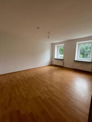 Gemütliche 4-Zimmer-Wohnung in Berthelsdorf, Weißenborn/Erzgebirge – 9600 Weißenborn/Erzgebirge – Vorschaubild 1