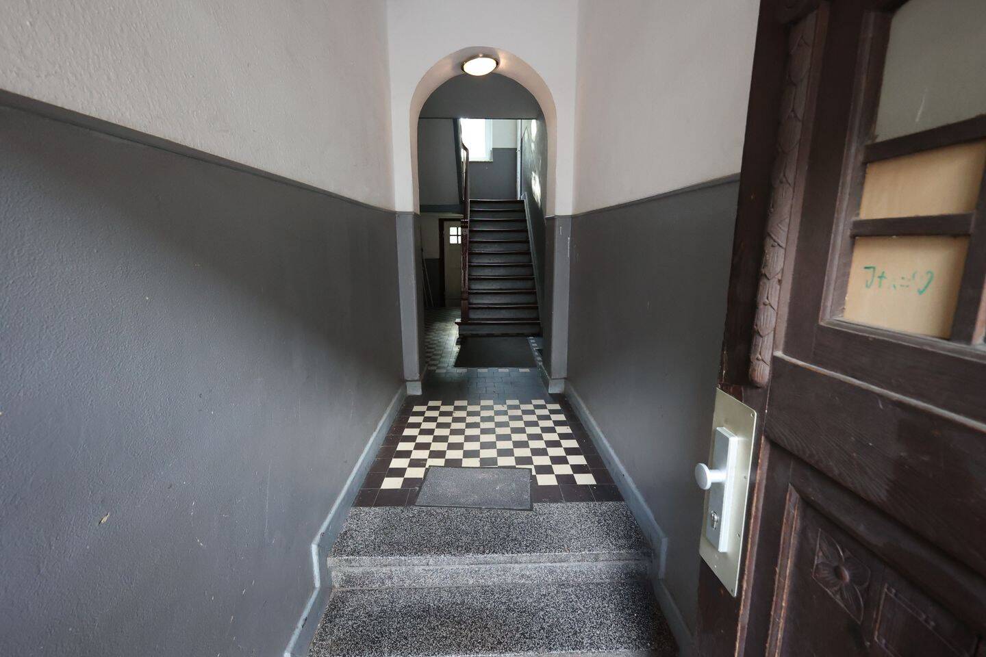 Renovieren & Einziehen! 4-Zimmer Wohnung in Essen Kray – Essen – Vorschaubild 2