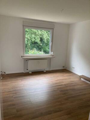 Investment Nähe Schloß Benrath (6 Wohnungen und 4 Garagen) Vollvermietung, 796 qm Grundstück – 40597 Düsseldorf – Vorschaubild 3