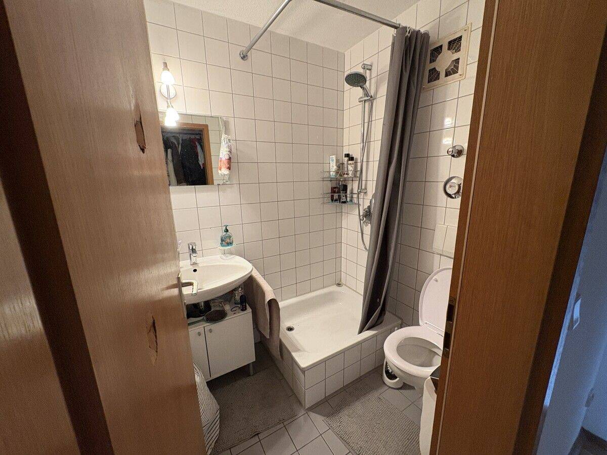 Helle und gut geschnittene 1 Zimmer Wohnung in zentraler Lage von Ludwigsburg – Ludwigsburg – Vorschaubild 4