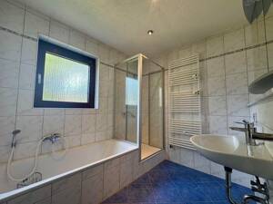 Attraktive 4-Zimmer-Erdgeschosswohnung in Riegel am Kaiserstuhl - Ruhig wohnen, Freiburg schnell erreichen – 79359 Riegel – Vorschaubild 6