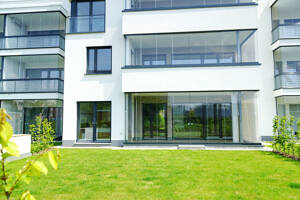 Provisionsfrei/No-Commission - Top-Garten-Wohnung direkt am Park mit top Ausstattung & Neuwertzustand – 60438 Frankfurt am Main – Vorschaubild 2