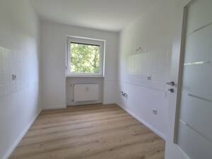 3- Zimmer- Wohnung mit Balkon u. Garage in Coburg – 96450 Coburg – Vorschaubild 7