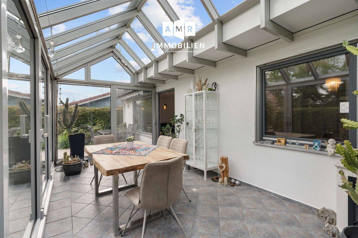 Wohnen auf einer Ebene - Bungalow mit weitläufigem Grundstück in Friedrichshafen – Friedrichshafen – Vorschaubild 4