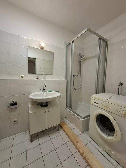 **2 Zimmer Altbauwohnung am Rande der Fußgängerzone! Ausschließlich für den Einpersonenhaushalt!** – Bonn – Vorschaubild 8