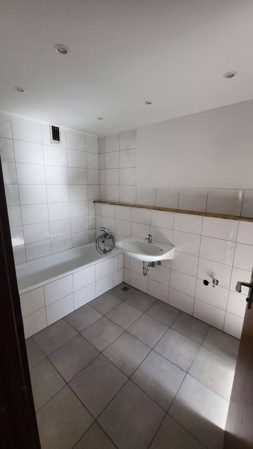 SGE IMMO - 4. Zimmer Wohnung zur Vermietung in Reutlingen – Reutlingen – Vorschaubild 9