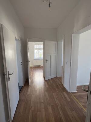 * modernisierte und schöne 2 Raumwohnung mit Einbauküche * – 1189 Dresden – Vorschaubild 8