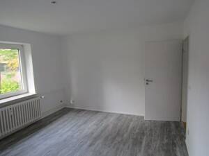 schöne 3- Zimmerwohnung mit Vollbad in Oldenburg in Holstein – 23758 Oldenburg in Holstein – Vorschaubild 4