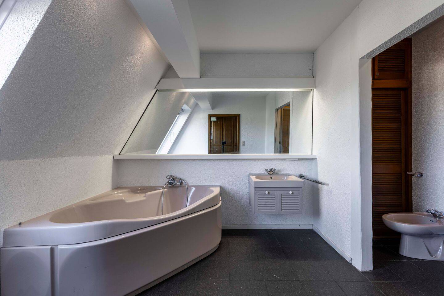 Trier-Süd: Einzigartige 4 ZKB-Maisonettewohnung mit Balkon und ca. 150 m² WFL im beliebten Stadtteil – Trier – Vorschaubild 7
