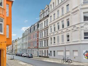 Langjährig vermietete 2-Zimmer-Altbauwohnung in Bremerhaven