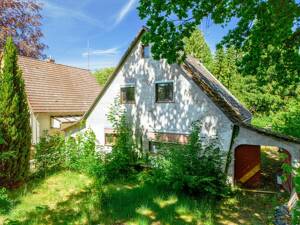 Lübeck-Siems | Sanierungsobjekt auf 1.095 m² Erbbaurechtsgrundstück