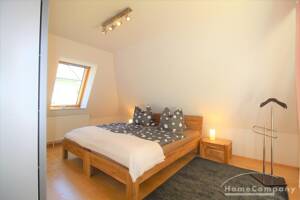 2079511 HomeCompany Dresden Möbliert/Furnished 2-Zimmer Wohnung mit Dachterrasse in Dresden-Striesen YouTube Virtual Tour max. Personen 2 – 1277 Dresden – Vorschaubild 9
