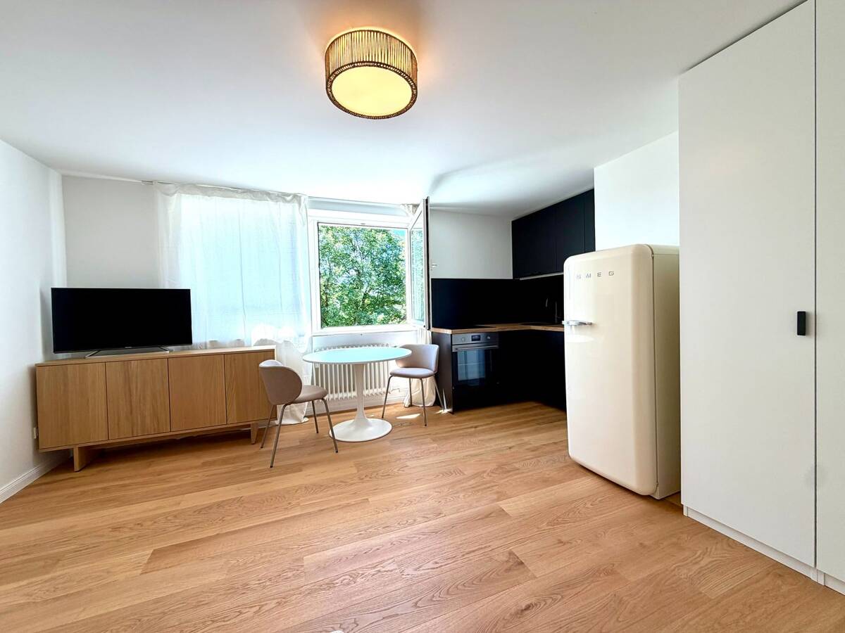 renoviert + möbliert + bezugsbereit + ohne Provision – 81477 München – Bild 1 von 9