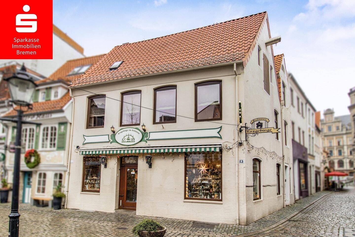Bremen-Schnoor:Einzigartiges Wohn-/Geschäftshaus im Schnoorviertel - Mit Aufzug und Denkmalcharakter – Bremen – Bild 1 von 9