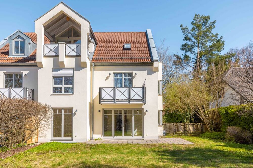 3-Zimmer-Gartenwohnung inkl. Hobbyraum und Tiefgaragenstellplatz in ruhiger Lage von Lochhausen – München – Vorschaubild 2
